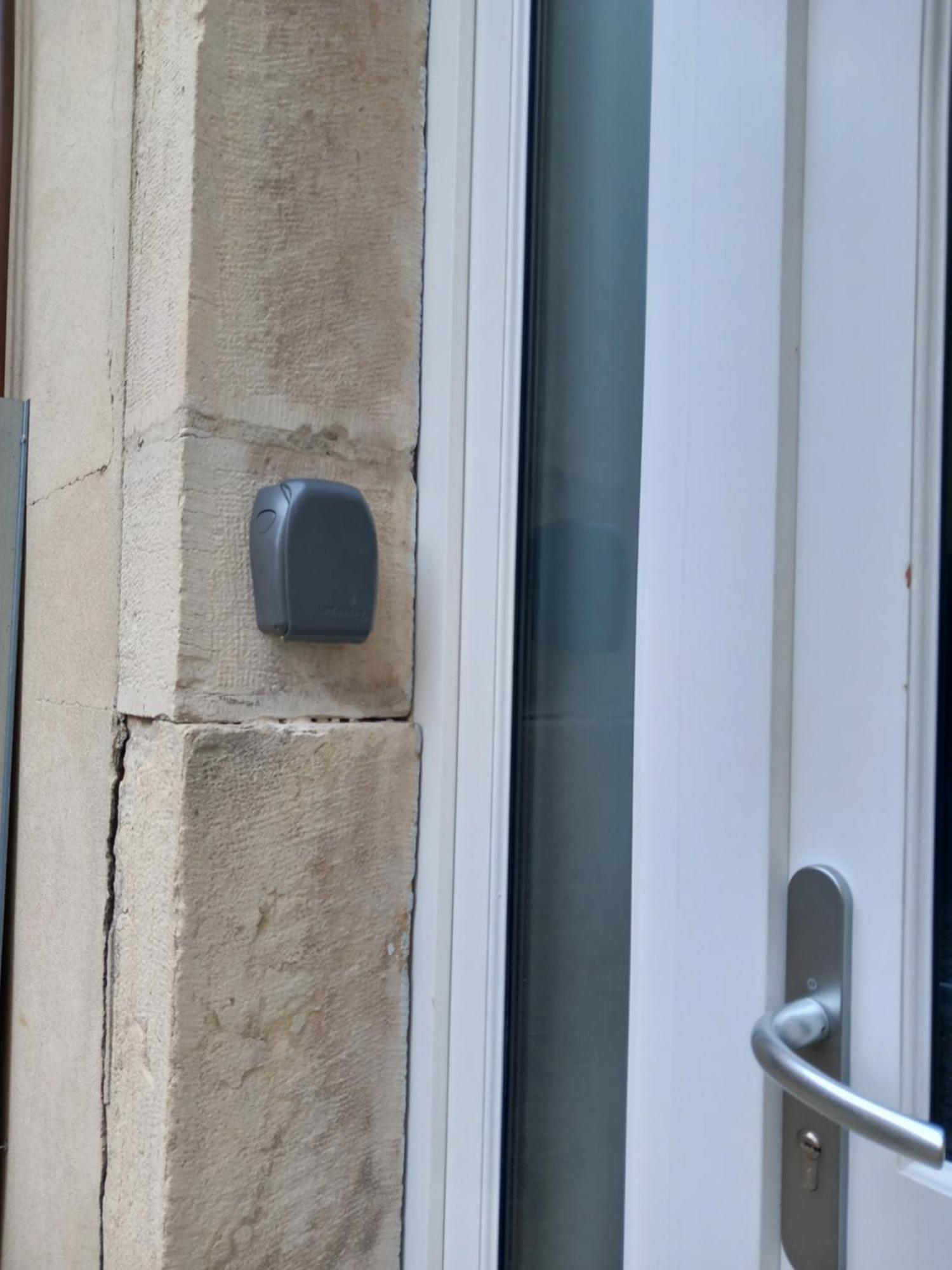 La Cour Fleurie, Tout Confort Dijon Exterior foto